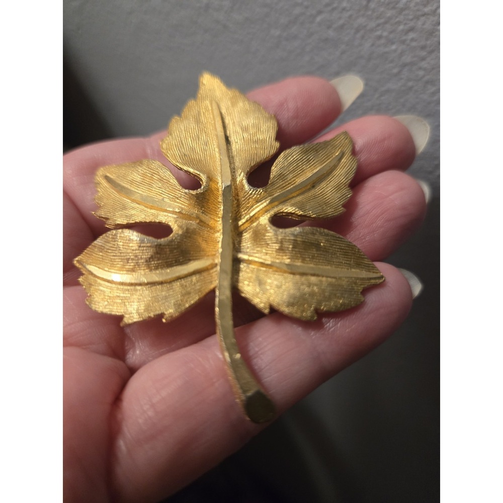 Large Vintage Gold Fall Leaf Brooch Textured Finish Statement Leaf Pin 60s Retro
